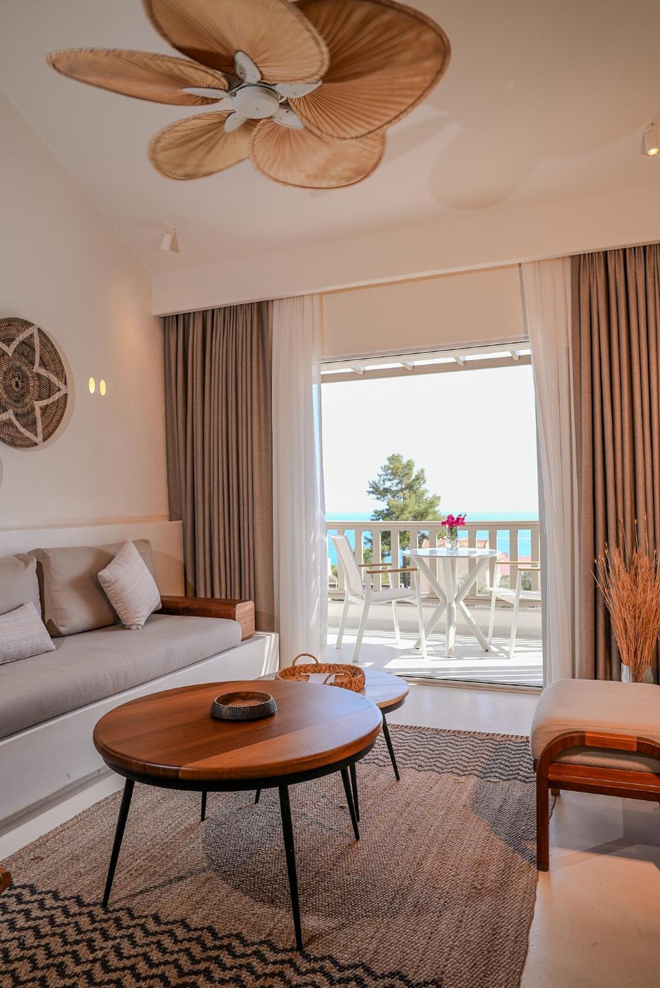 Pilos Suites Turunc Exteriér fotografie